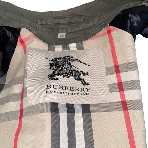 Burberry Men Coat Size 52 - Picture 9 of 10